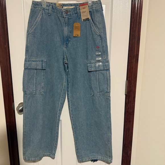 ‘94 Levi’s Baggy Cargo Pants - Picture 1 of 8